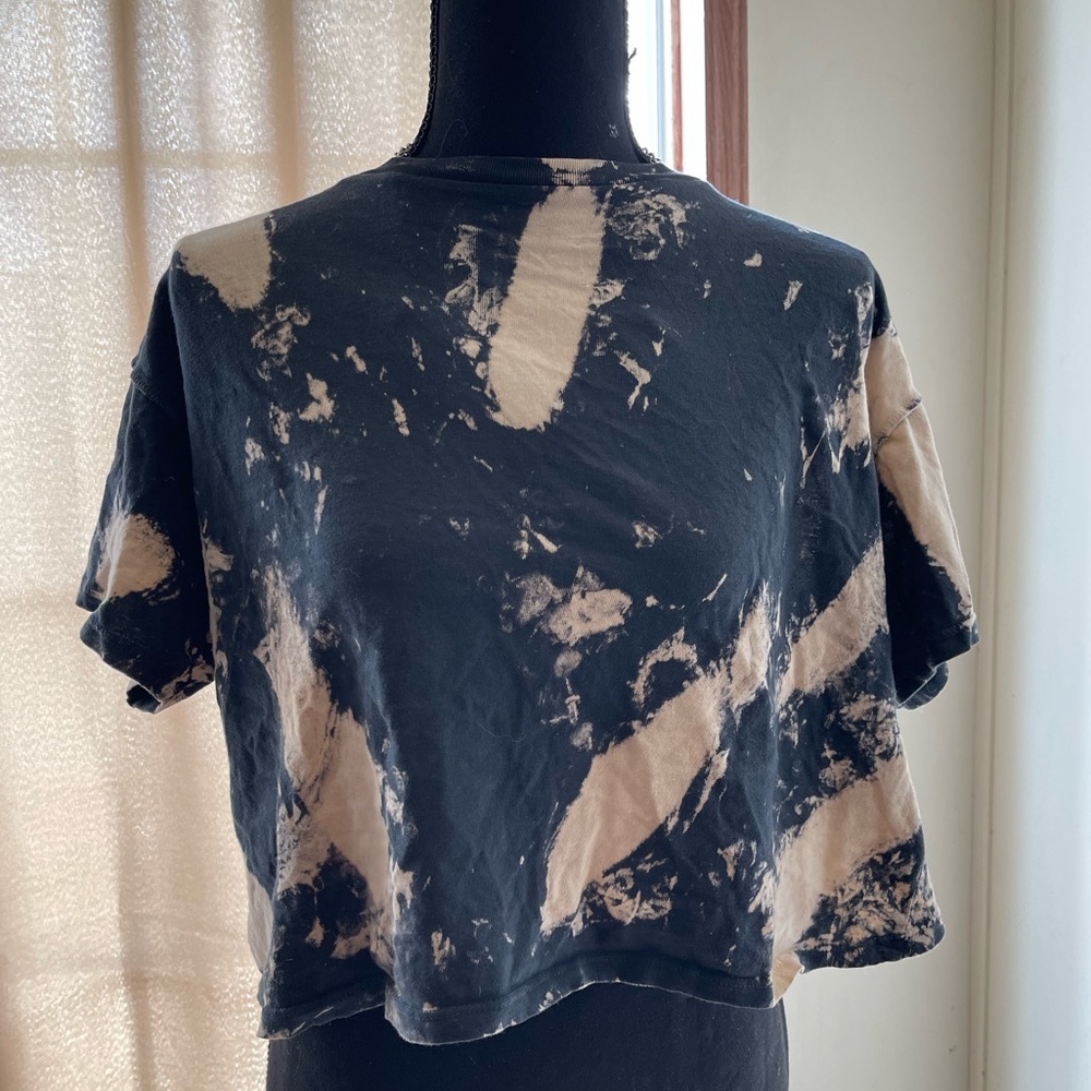Very cute bleached crop top with an open back By Gilded Intent NEW wo Tags